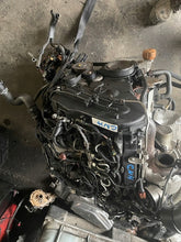 Laden Sie das Bild in den Galerie-Viewer, Motor Audi A5 A4 CNH 2.0 TDI Diesel Engine Unkomplett