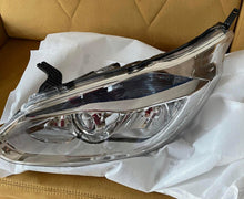 Laden Sie das Bild in den Galerie-Viewer, Frontscheinwerfer Ford Transit Custom BK21-13D153-BJ Links Headlight