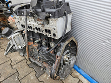 Load image into Gallery viewer, Motor Mercedes-Benz W204 646811 2.2 CDI Diesel Engine Unkomplett
