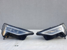 Load image into Gallery viewer, Frontscheinwerfer Audi E Tron 4KE941039 4KE941040 LED Ein Satz Headlight SCH6890603783av