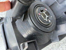 Laden Sie das Bild in den Galerie-Viewer, Frontscheinwerfer Toyota III Rechts Scheinwerfer Headlight SCH9221778214bm