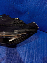 Load image into Gallery viewer, Frontscheinwerfer VW Passat 89909S402SSM 3119410053 J1941005 Links Headlight SCH8962547211kq