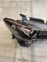 Laden Sie das Bild in den Galerie-Viewer, Frontscheinwerfer Mazda Cx5 K124-51030 KB8M51030 LED Rechts Headlight