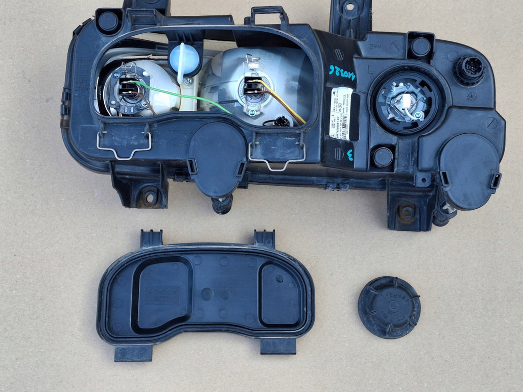 Frontscheinwerfer Mercedes-Benz A9678200061 Links Scheinwerfer Headlight SCH5383308699yd