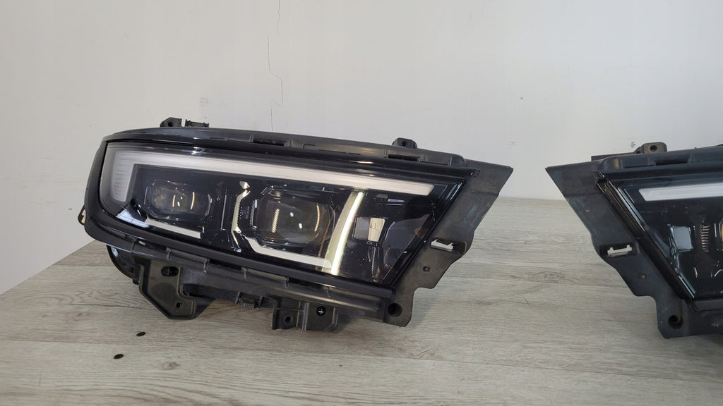 Frontscheinwerfer Opel Astra L 9855316680 9855316580 LED Rechts oder Links SCH1144105218di