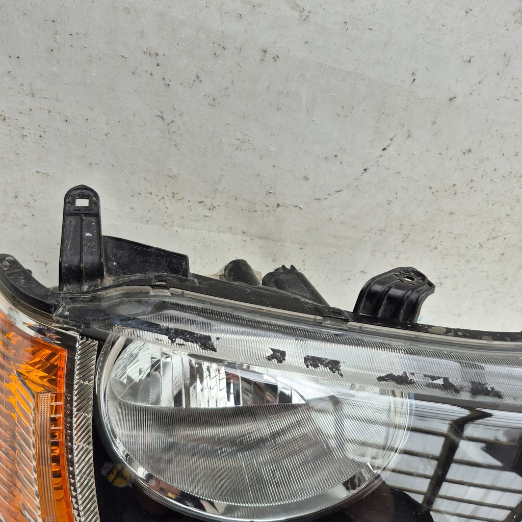 Frontscheinwerfer Mitsubishi L200 Rechts Scheinwerfer Headlight SCH6514687304bc