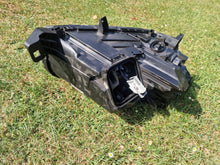 Laden Sie das Bild in den Galerie-Viewer, Frontscheinwerfer Mercedes-Benz W166 A1668203961 Xenon Links Headlight SCH6906386341ck