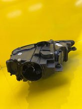 Load image into Gallery viewer, Frontscheinwerfer Audi A3 8V0941005J Xenon Links Scheinwerfer Headlight