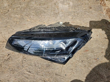 Laden Sie das Bild in den Galerie-Viewer, Frontscheinwerfer Skoda Superb III 3V1941015C Full LED Links Headlight
