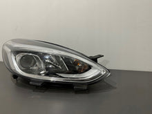 Laden Sie das Bild in den Galerie-Viewer, Frontscheinwerfer Ford Fiesta I ESI801-FORD Rechts Scheinwerfer Headlight SCH1926349762gc