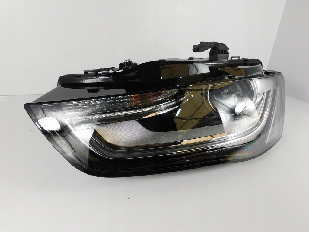 Frontscheinwerfer Audi A4 B8 8K0941005C Xenon Ein Stück (Rechts oder Links)