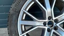 Laden Sie das Bild in den Galerie-Viewer, 1x Alufelge 21 Zoll 9.5" 5x112 36ET Glanz Audi E Tron Rim Wheel FEL2479804953sm