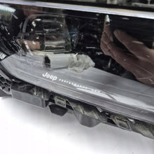 Laden Sie das Bild in den Galerie-Viewer, Frontscheinwerfer Jeep 52218717 Rechts Scheinwerfer Headlight SCH1492011161cz