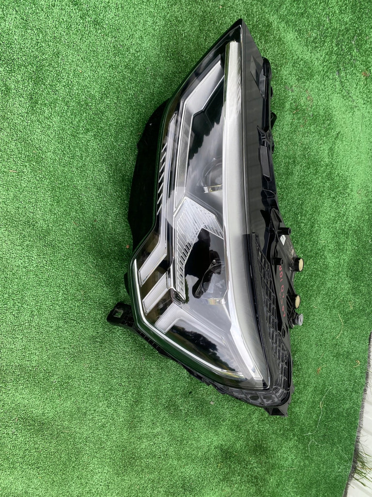 Frontscheinwerfer Audi Q3 83A941035 Ein Stück (Rechts oder Links) Headlight