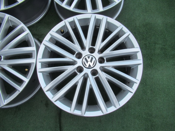 4x Alufelge 17 Zoll 7.0" 5x112 43ET Glanz Silber 5N0601025AL VW Tiguan Rim Wheel FEL9308411534ga