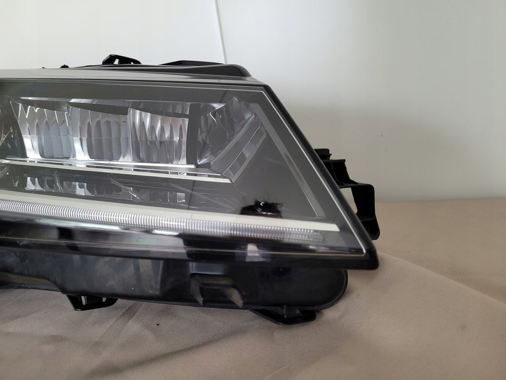 Frontscheinwerfer Skoda Superb III 3V1941016D Rechts Scheinwerfer Headlight SCH8618709066zn