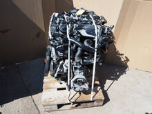 Load image into Gallery viewer, Motor Audi DDD 2.0 TDI 190PS 140kW 97TKm 2017 Diesel Engine Komplett MOT9271197337eh