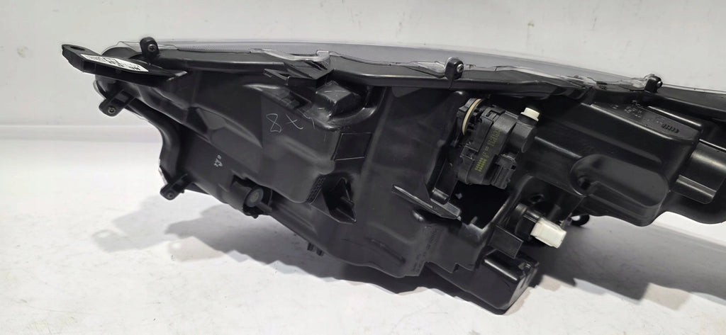 Frontscheinwerfer Toyota Yaris K0-8EU Rechts Scheinwerfer Headlight SCH3246779371ll