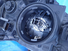 Laden Sie das Bild in den Galerie-Viewer, Frontscheinwerfer Opel Vivaro B 260605173R Links Scheinwerfer Headlight SCH3859514165dc