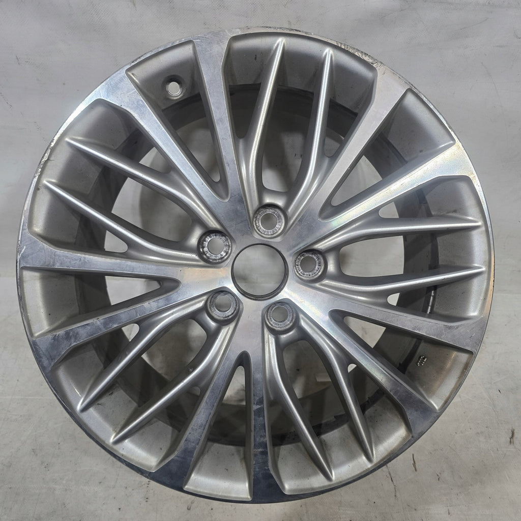 1x Alufelge 18 Zoll 8.0" 5x114.3 50ET Glanz Silber 42611-33C80 Toyota Camry