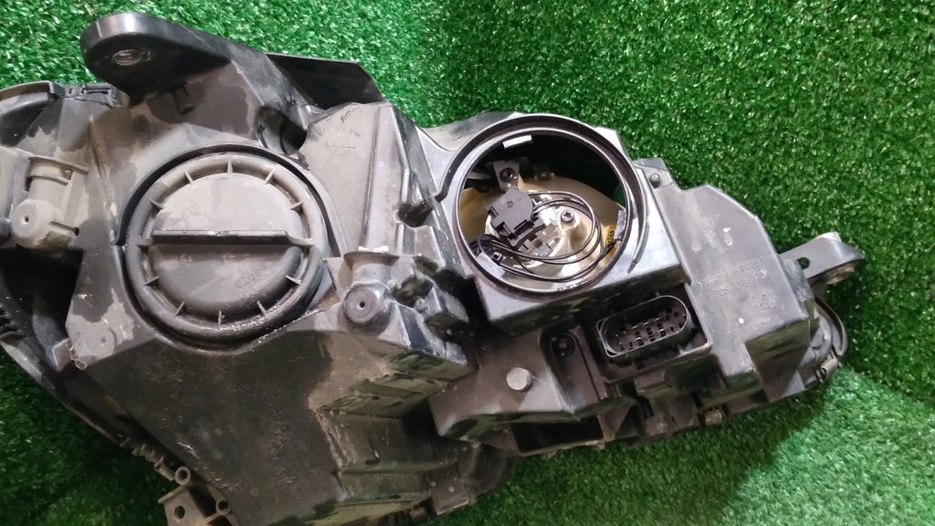 Frontscheinwerfer Mercedes-Benz W204 2048209559 Links Scheinwerfer Headlight SCH8954869148ve