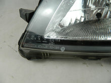 Laden Sie das Bild in den Galerie-Viewer, Frontscheinwerfer Toyota Yaris Verso Ein Stück (Rechts oder Links) Headlight