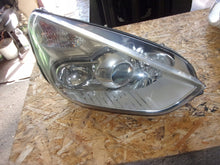 Laden Sie das Bild in den Galerie-Viewer, Frontscheinwerfer Ford Fiesta 6M21-13D154-AK Ein Stück (Rechts oder Links) SCH7813146978hj