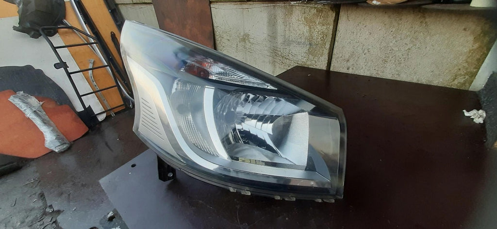 Frontscheinwerfer Renault Trafic III 260109424R Rechts Scheinwerfer Headlight SCH2722870365rh