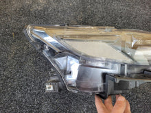 Laden Sie das Bild in den Galerie-Viewer, Frontscheinwerfer Maserati Levante 670032327 Xenon Rechts Scheinwerfer Headlight SCH6088167314yv