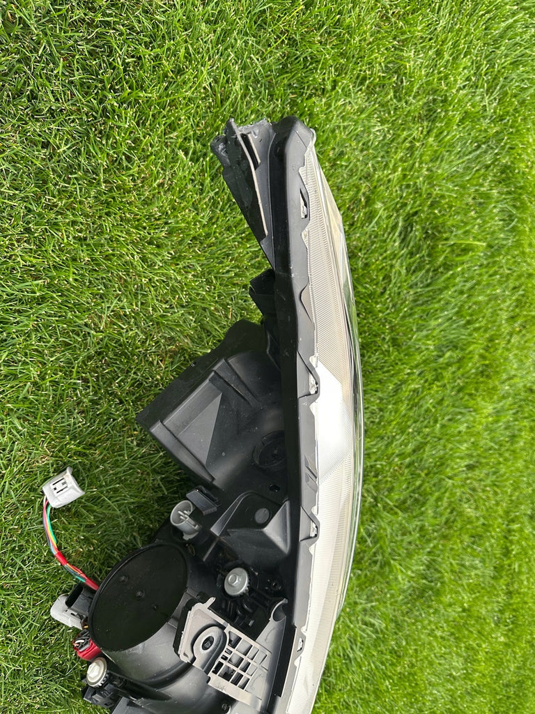 Frontscheinwerfer Mitsubishi Eclipse Cross I 8301D185 LED Rechts oder Links