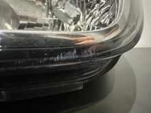 Load image into Gallery viewer, Frontscheinwerfer Hyundai I10 92101-B9300 Links Scheinwerfer Headlight