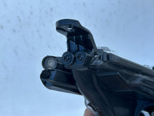 Laden Sie das Bild in den Galerie-Viewer, Frontscheinwerfer Toyota Corolla 81150-02S70 LED Ein Stück (Rechts oder Links)