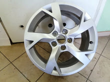 Laden Sie das Bild in den Galerie-Viewer, 1x Alufelge 17 Zoll 8.0&quot; 5x112 48ET Glanz Silber 4F0601025 Audi A6 C6 Rim Wheel