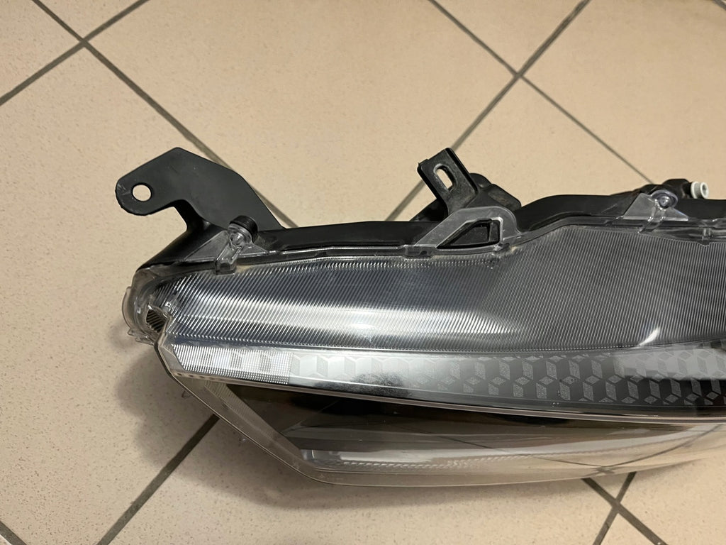 Frontscheinwerfer Toyota 4 Yaris LED Ein Stück (Rechts oder Links) Headlight