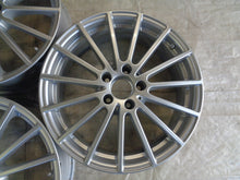 Laden Sie das Bild in den Galerie-Viewer, 4x Alufelge 18 Zoll 6.5" 5x112 38ET Glanz Silber A1564011900 Mercedes-Benz Gla FEL8068022064ek