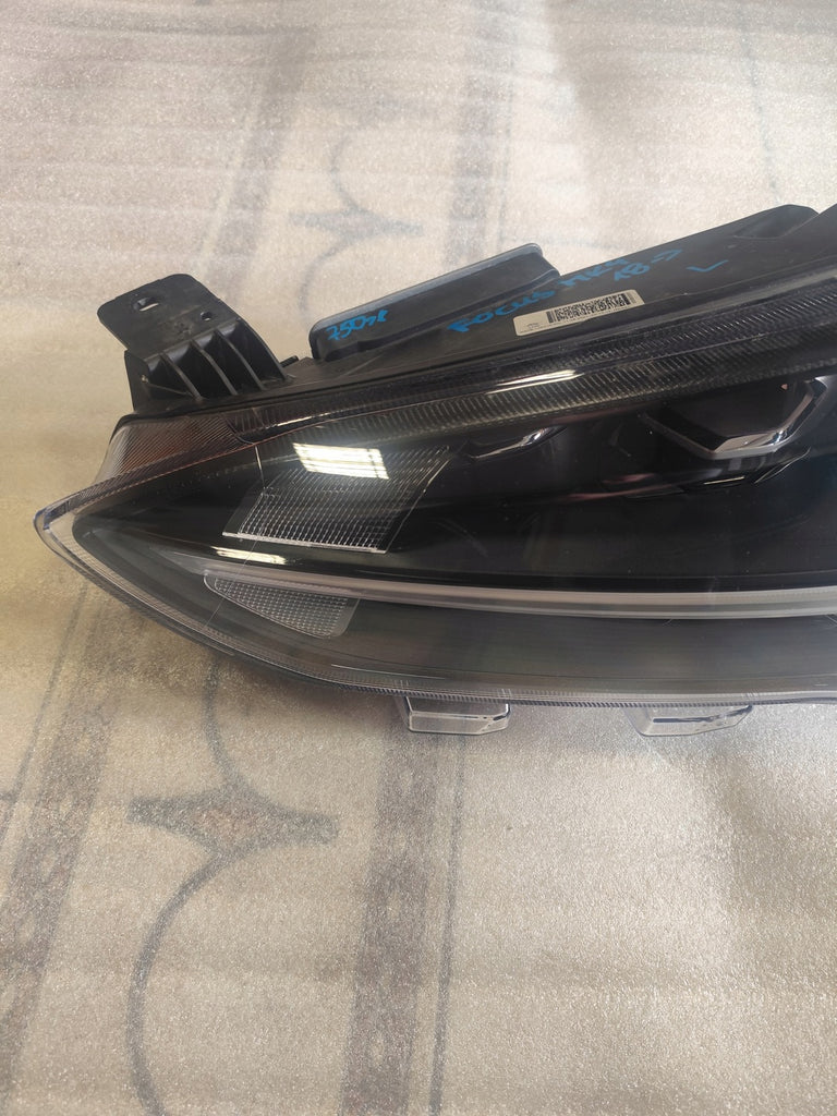 Frontscheinwerfer Ford Focus MX7B-13E015-ED Links Scheinwerfer Headlight