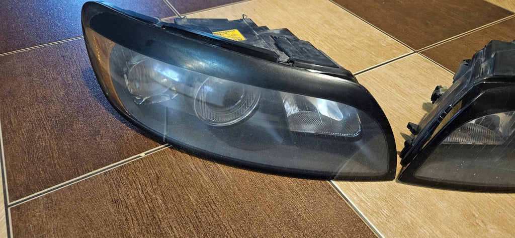 Frontscheinwerfer Volvo C30 Ein Stück (Rechts oder Links) Scheinwerfer Headlight SCH5052503731vj