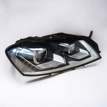 Laden Sie das Bild in den Galerie-Viewer, Frontscheinwerfer VW Passat B7 Xenon Rechts Scheinwerfer Headlight