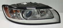 Laden Sie das Bild in den Galerie-Viewer, Frontscheinwerfer Volvo S40 II 31265695 Rechts Scheinwerfer Headlight SCH4086153225cs