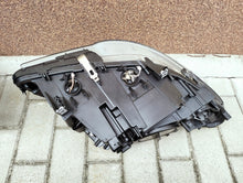Laden Sie das Bild in den Galerie-Viewer, Frontscheinwerfer BMW 5 F11 F10 1013151 Xenon Ein Stück (Rechts oder Links)