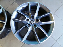 Laden Sie das Bild in den Galerie-Viewer, 4x Alufelge 18 Zoll 7.5" 5x112 51ET 5E0601025 Skoda Superb I Rim Wheel FEL8810428979eu