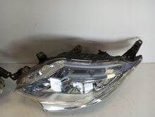 Laden Sie das Bild in den Galerie-Viewer, Frontscheinwerfer Mitsubishi L200 Xenon Ein Stück (Rechts oder Links) Headlight
