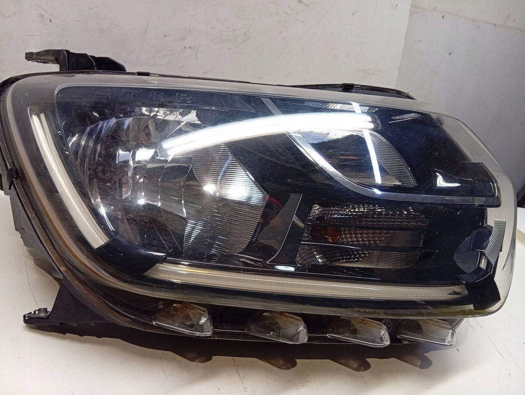 Frontscheinwerfer Dacia Duster 260101133R 676512162 Rechts Headlight SCH7077489552pc