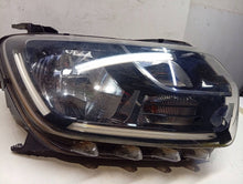 Laden Sie das Bild in den Galerie-Viewer, Frontscheinwerfer Dacia Duster 260101133R 676512162 Rechts Headlight SCH7077489552pc