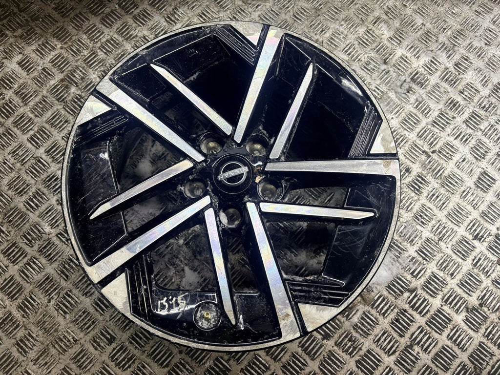 1x Alufelge 17 Zoll 5x114.3 AMD232150 Nissan Juke Rim Wheel FEL7421987027zo