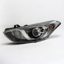 Laden Sie das Bild in den Galerie-Viewer, Frontscheinwerfer Hyundai I30 92101-A6020 LED Links Scheinwerfer Headlight