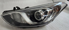 Laden Sie das Bild in den Galerie-Viewer, Frontscheinwerfer Hyundai I30 92101-A6020 LED Links Scheinwerfer Headlight