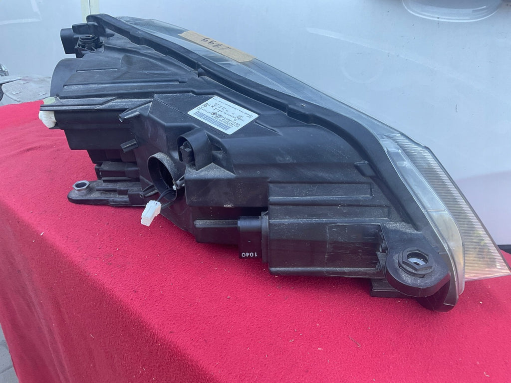 Frontscheinwerfer Skoda Superb 3V1941017A 1ZS01193941 Xenon Links Headlight SCH3343923436po