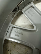 Laden Sie das Bild in den Galerie-Viewer, 4x Alufelge 16 Zoll 6.5" 5x112 49ET Glanz Silber A2464010202 Mercedes-Benz FEL3433649131wb