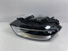 Laden Sie das Bild in den Galerie-Viewer, Frontscheinwerfer Audi Q3 8U0941032 8U0941031 Ein Stück (Rechts oder Links)